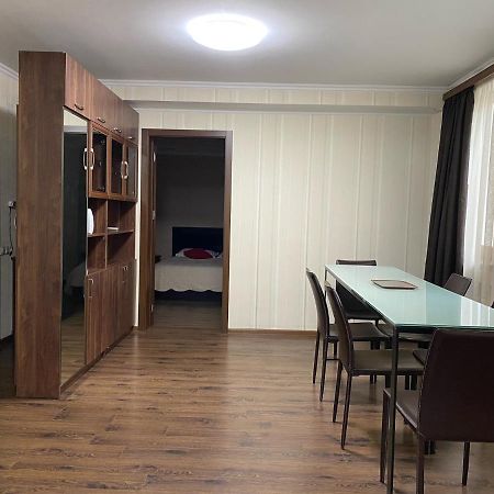 City Center Apart Hotel Tiflis Exterior foto